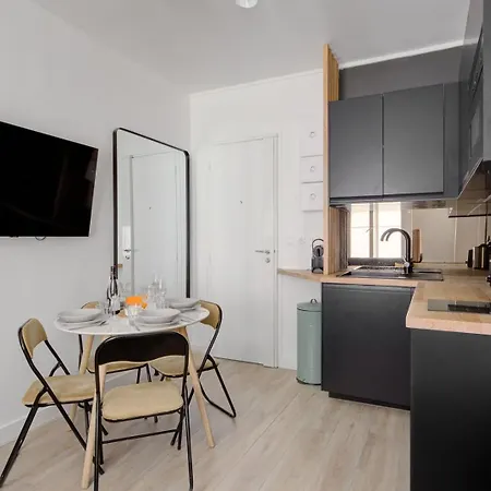 343 Michau - Cozy Near Sacre-coeur Apartment Paris